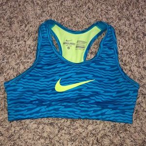 Nike kids sports bra